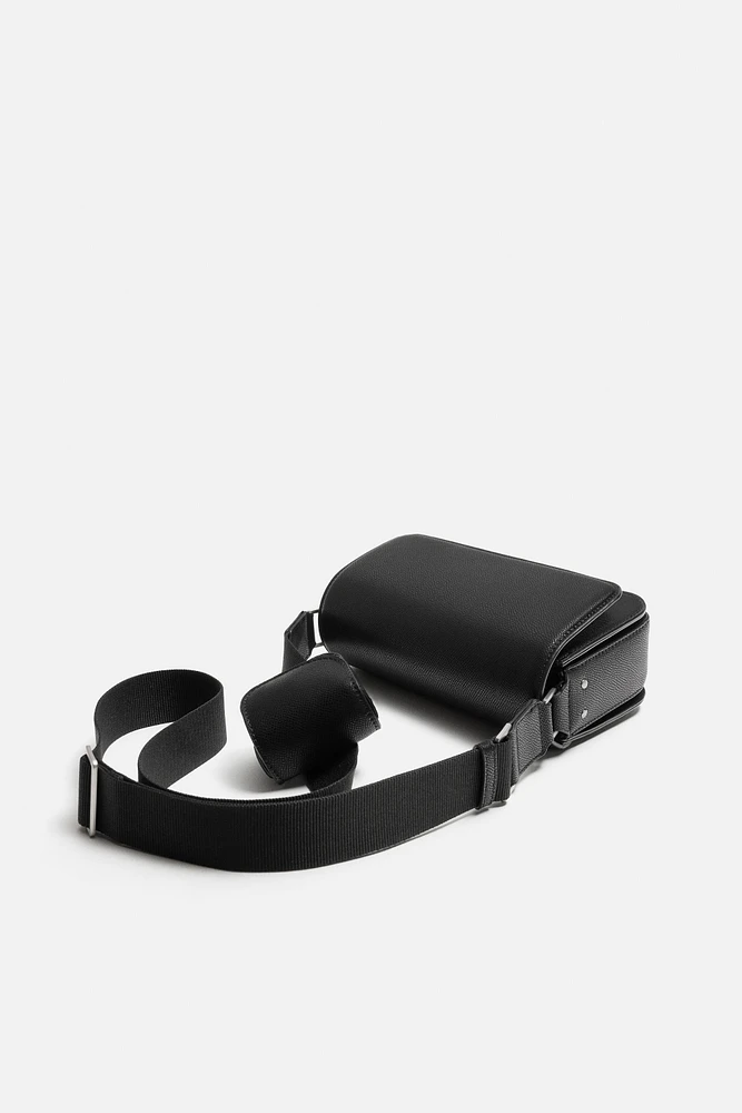 TEXTURED CROSSBODY BAG