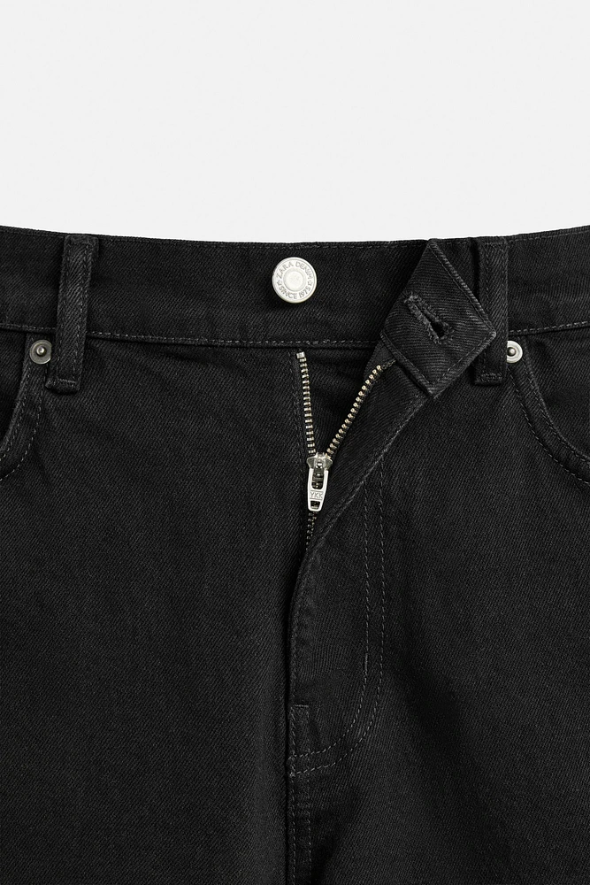 REGULAR FIT DENIM SHORTS