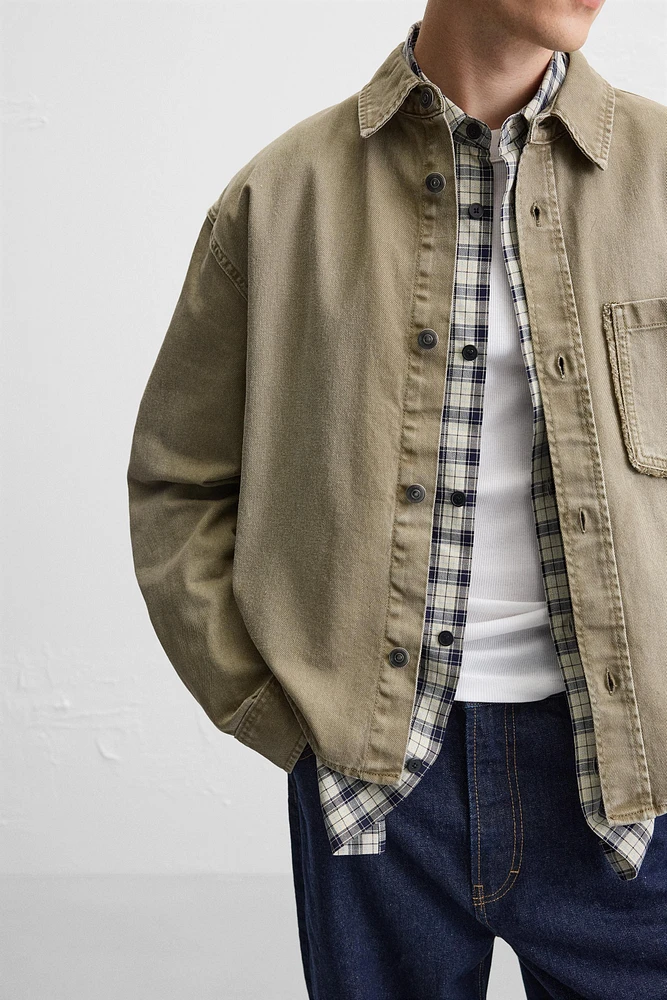 SURCHEMISE RELAXED FIT AVEC PIÈCE