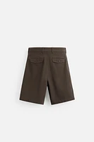 BERMUDA REGULAR FIT À PLIS