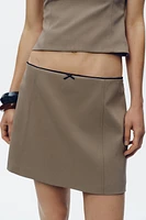 LACE TRIM MINI SKIRT
