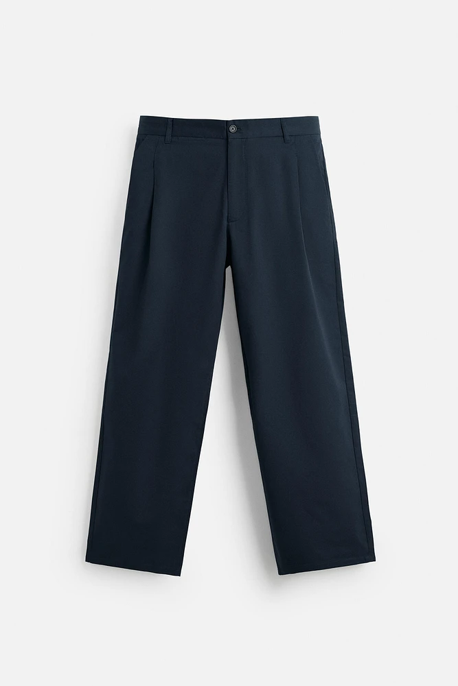 PANTALON REGULAR FIT À PLIS