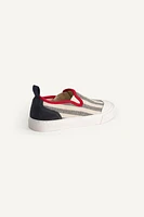 STRIPED SNEAKERS