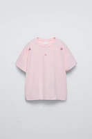 T-SHIRT À FLEURS APPLIQUÉES
