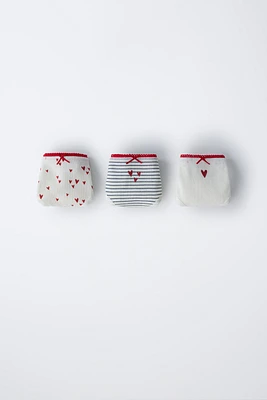 2-6 ANS/ LOT DE TROIS CULOTTES CŒURS