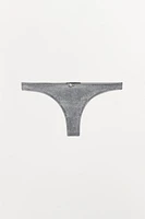 STRING DENTELLE FLEUR