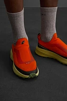 RUNNING SHOE