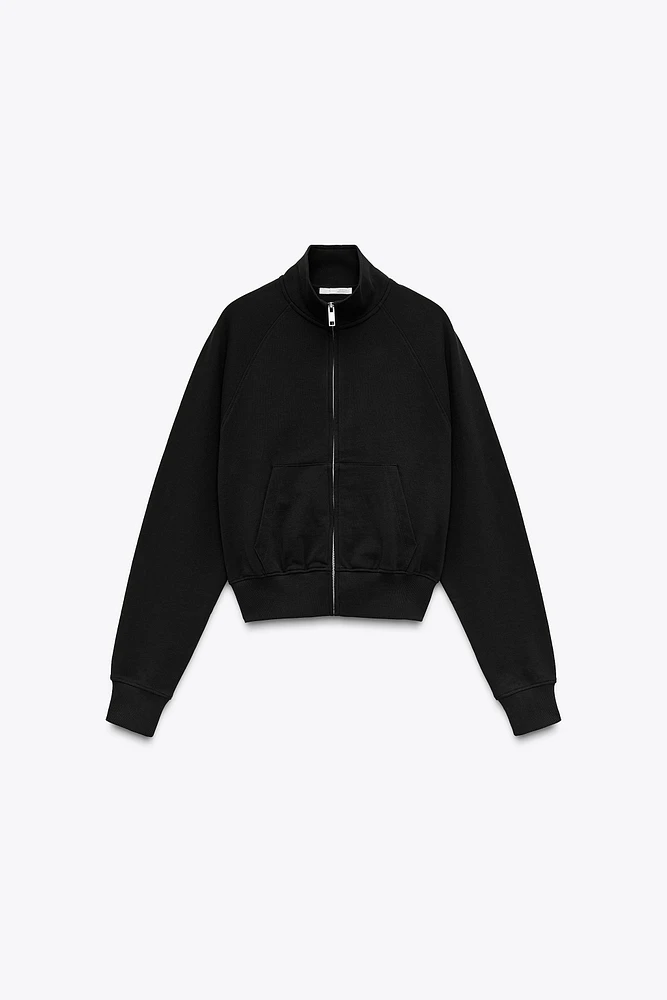 ZIP UP SWEATSHIRT