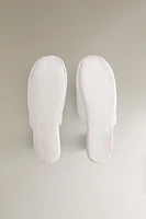 CHAUSSONS TISSU BRODERIES