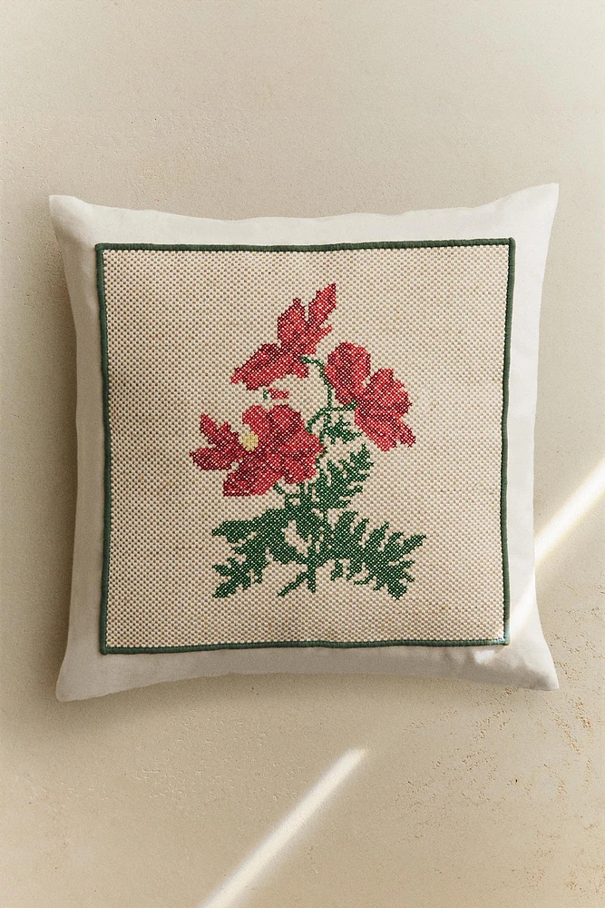 THROW PILLOW COVER WITH FLORAL EMBROIDERY