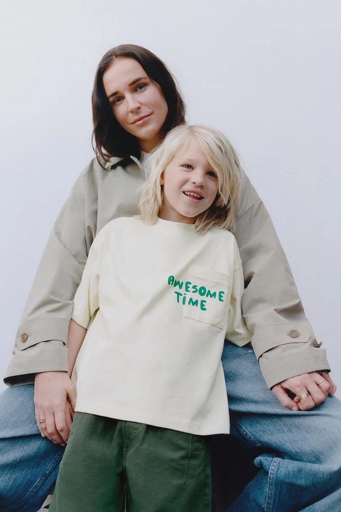 POCKET T-SHIRT WITH TEXT