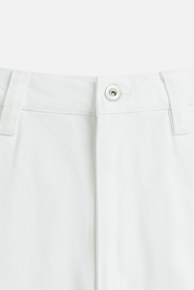 OVERSIZED FIT DENIM BERMUDA SHORTS