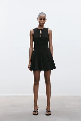 GODET BOW SHORT DRESS