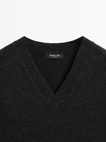V-neck knit vest