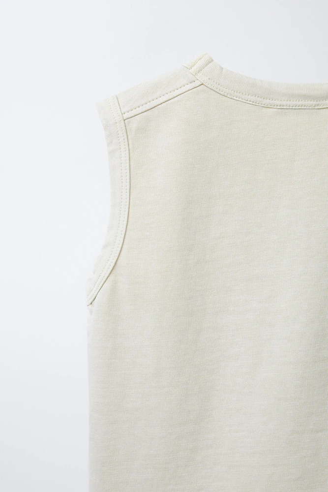 GARMENT DYE EMBROIDERED SLEEVELESS T-SHIRT