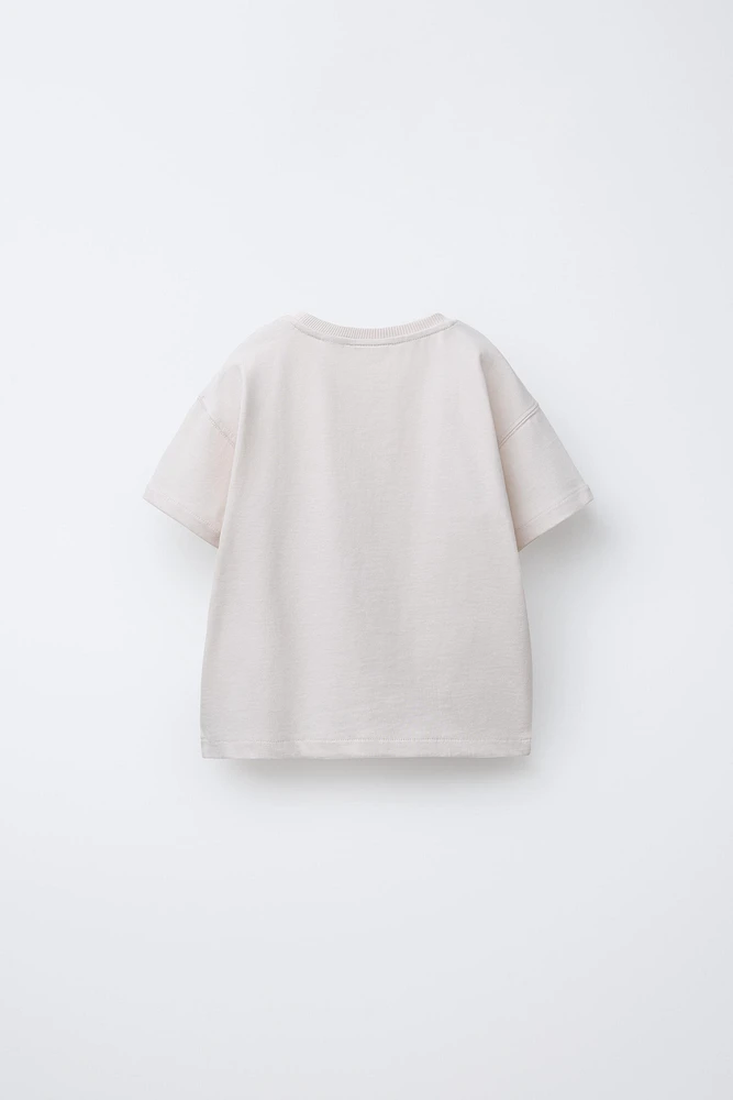 LOT DE TROIS T-SHIRTS UNIS ET À RAYURES
