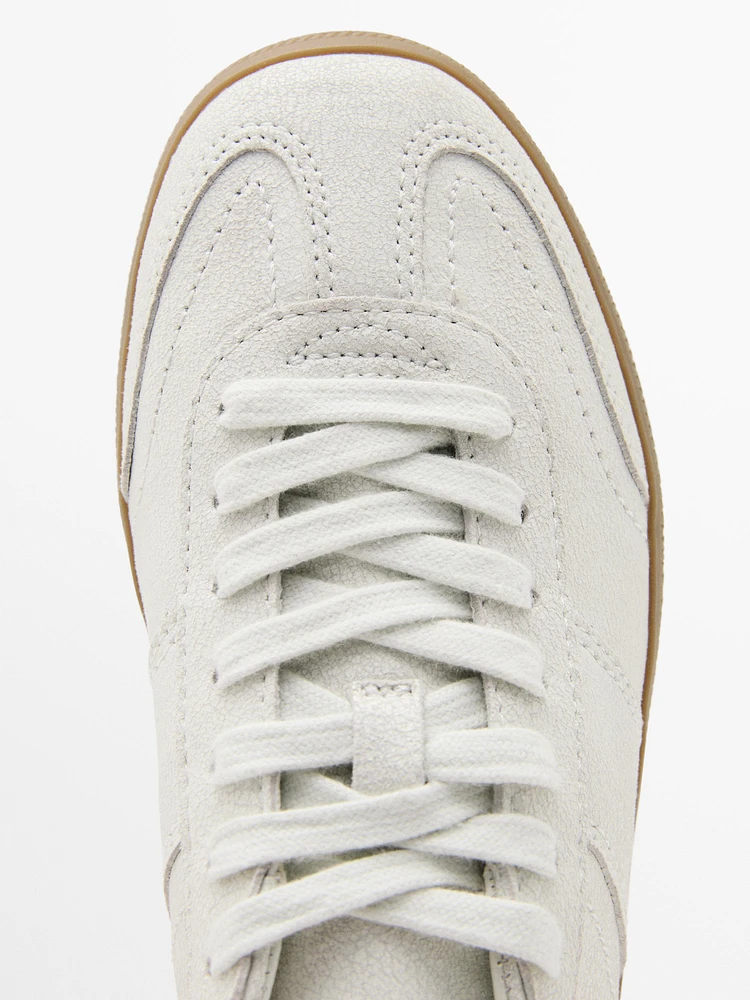 Crackled leather trainers