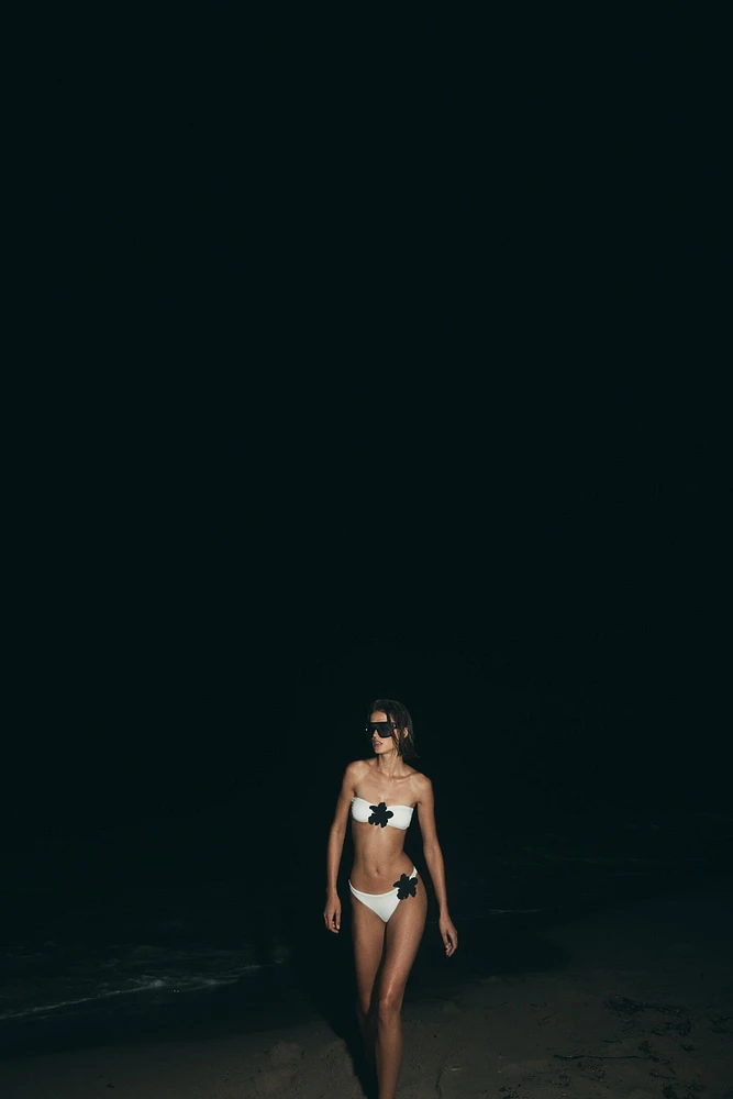 FLORAL BANDEAU BIKINI TOP