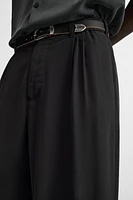 FLOWY PLEATED PANTS