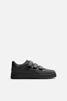 LACELESS SNEAKERS