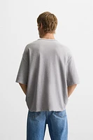 T-SHIRT EN MAILLE IMPRIMÉ DÉLAVÉ
