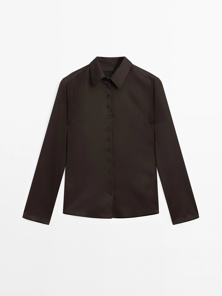 Flowing satin shirt with small buttons