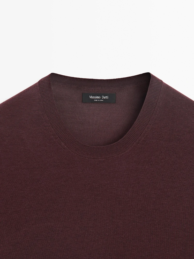 Short sleeve fine knit sweater