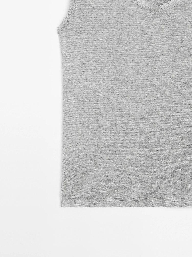 Cotton blend top with blonde lace detail