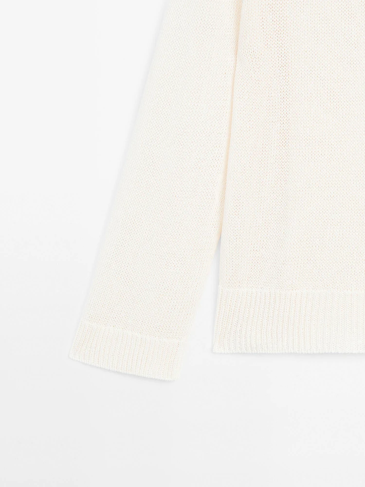 Cotton blend V-neck sweater