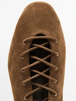 Chaussure à talon avec lacets