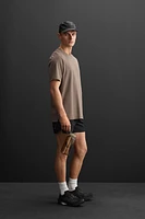 LIGHTWEIGHT TEXTURED T-SHIRT
