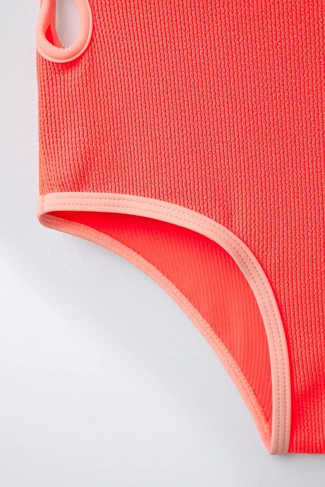 6-14 ANS/ MAILLOT DE BAIN STRUCTURE CUT OUT