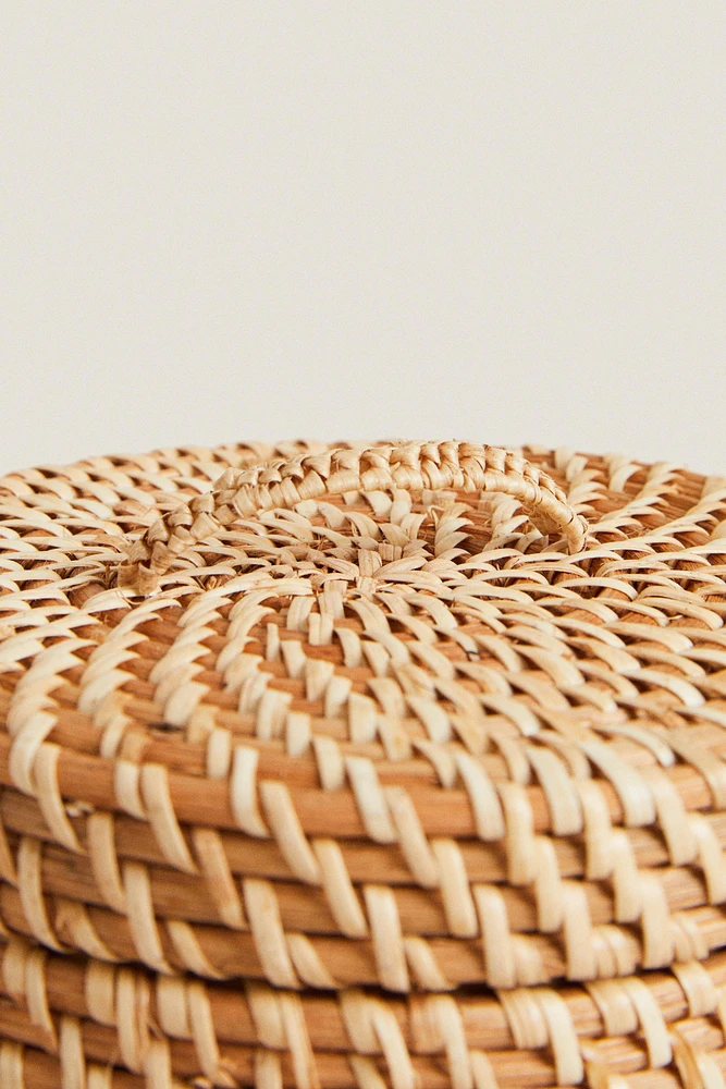 KIDS’ RATTAN HAMPER WITH LID