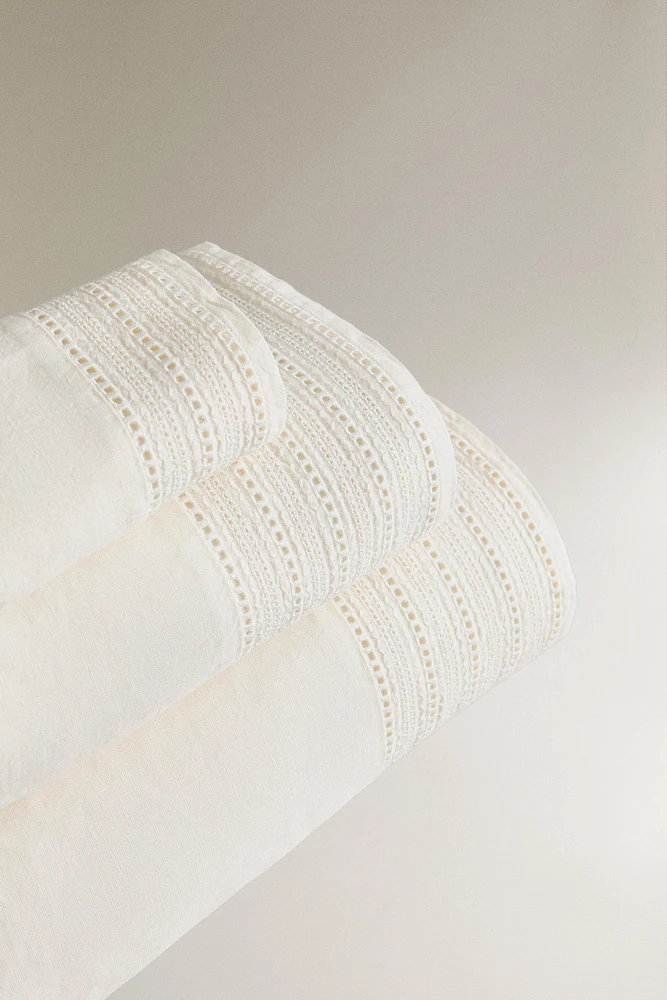 HEMSTITCHED LINEN BATH TOWEL