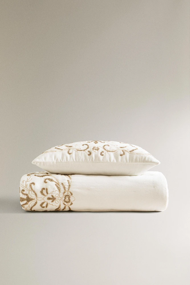 EMBROIDERED COTTON QUILT