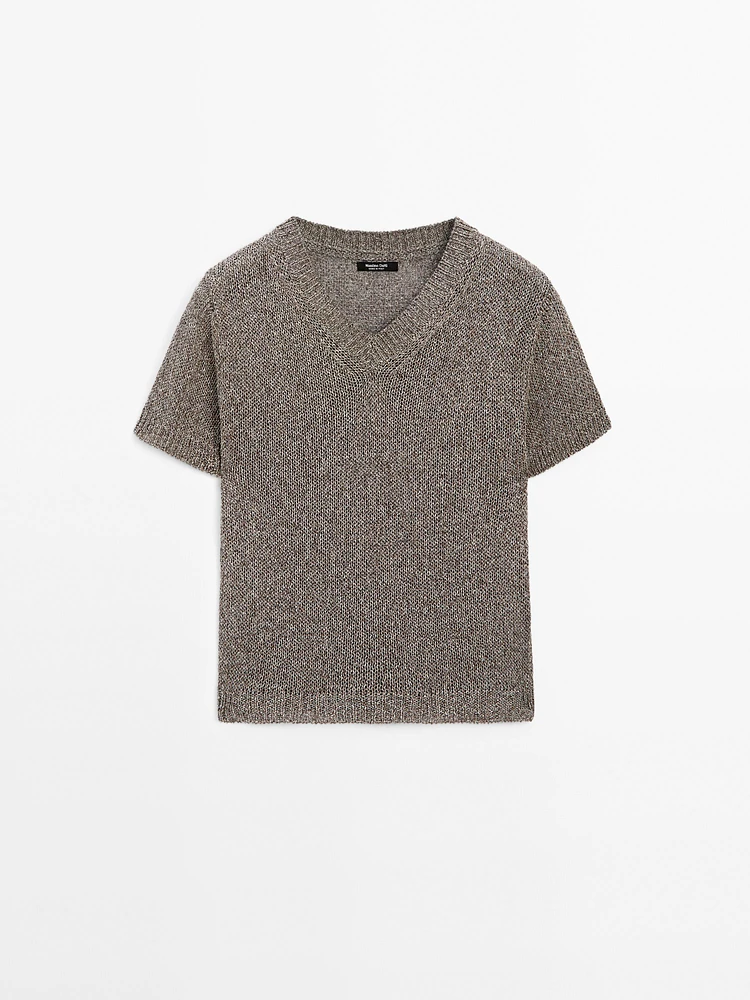 Knit sweater with fabric detail