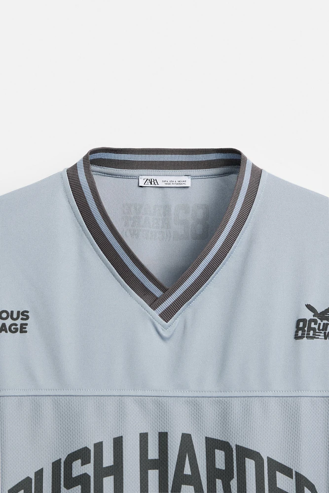 T-SHIRT STRUCTURÉ VARSITY