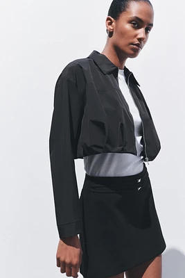 PLEATED CROPPED JACKET