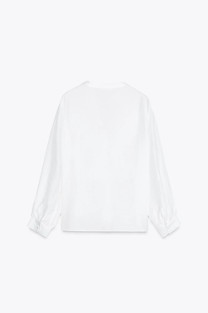 RUFFLED LACE BLOUSE
