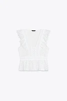 TOP AVEC BRODERIES PERFORÉES