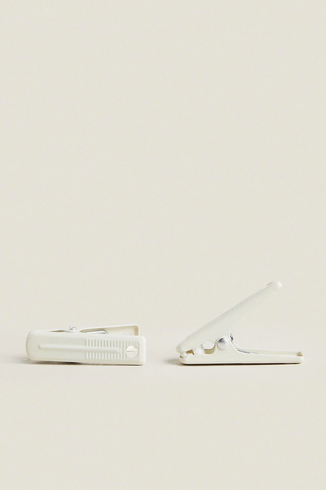 CLOTHESPIN PACK (PACK OF 20)