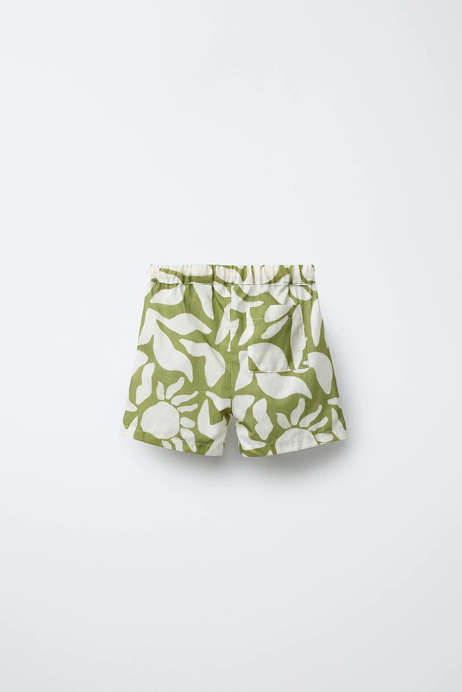 LEAF PRINTED SHORTS