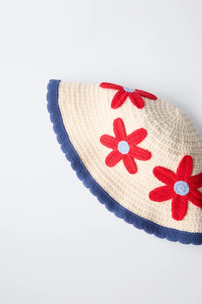 BONNET EN MAILLE CROCHET FLEURS