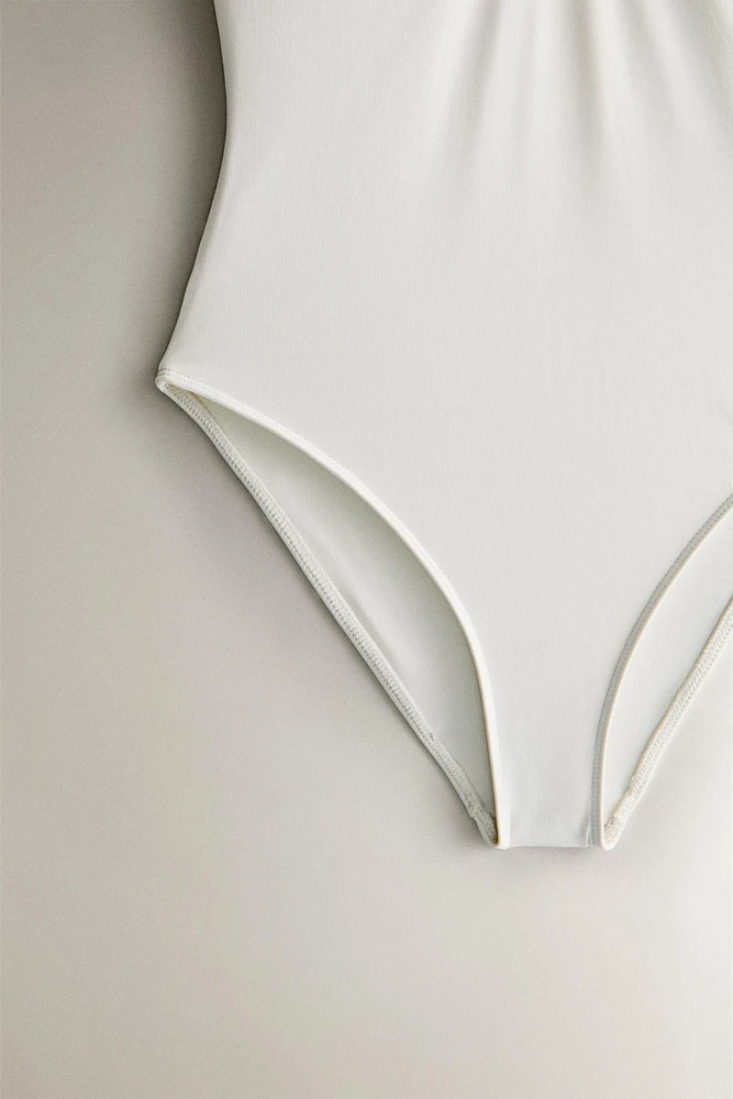 MAILLOT DE BAIN PLAGE DÉCOLLETÉ CŒUR