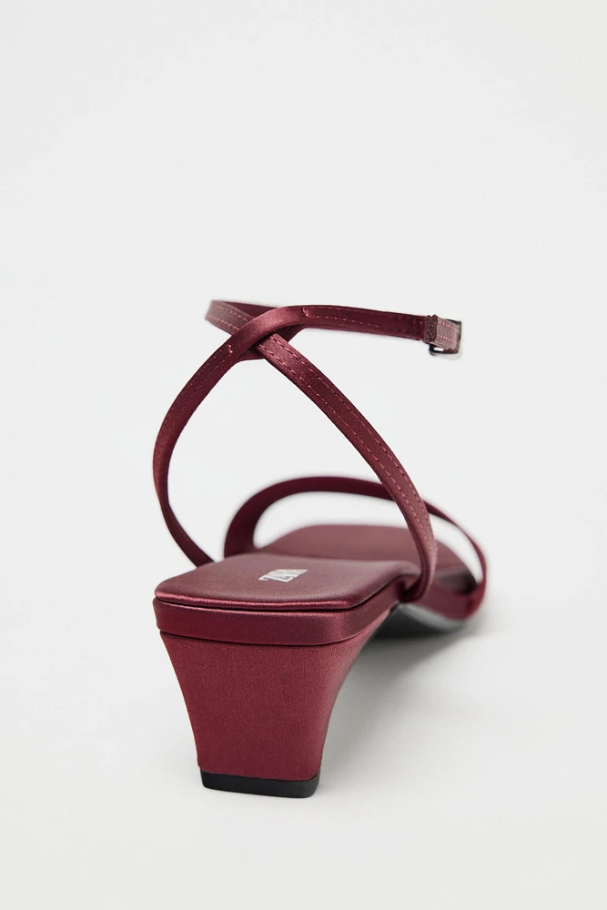 SATIN EFFECT SANDALS