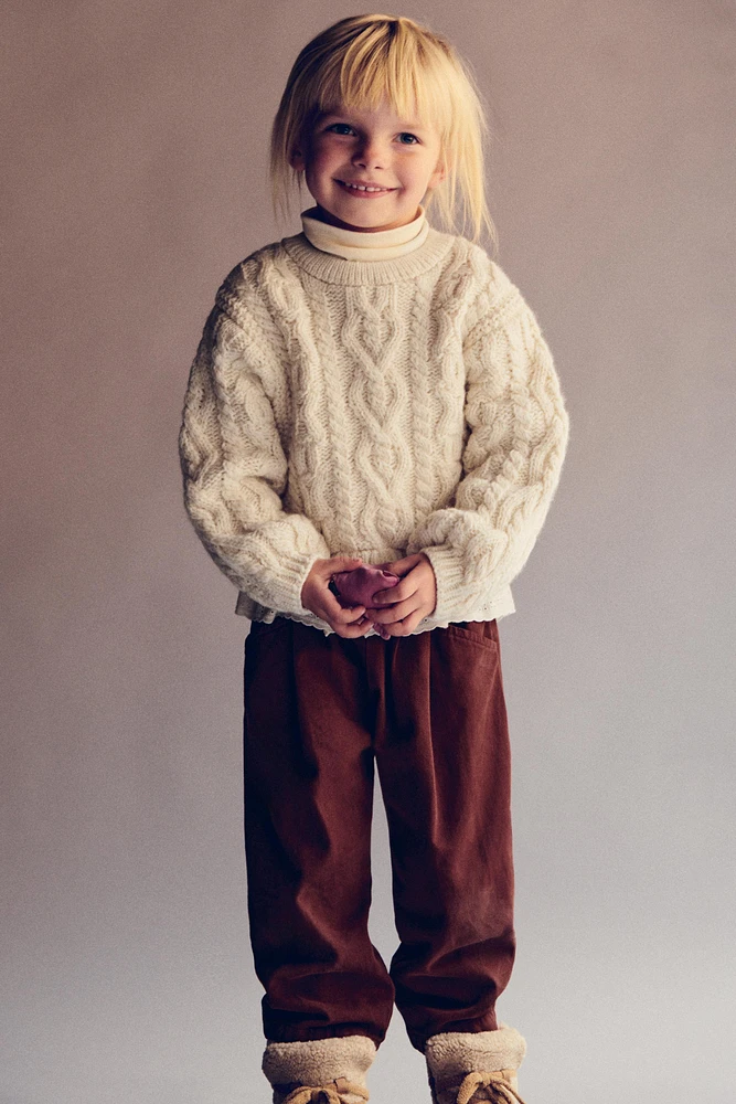 LACE TRIM KNIT SWEATER