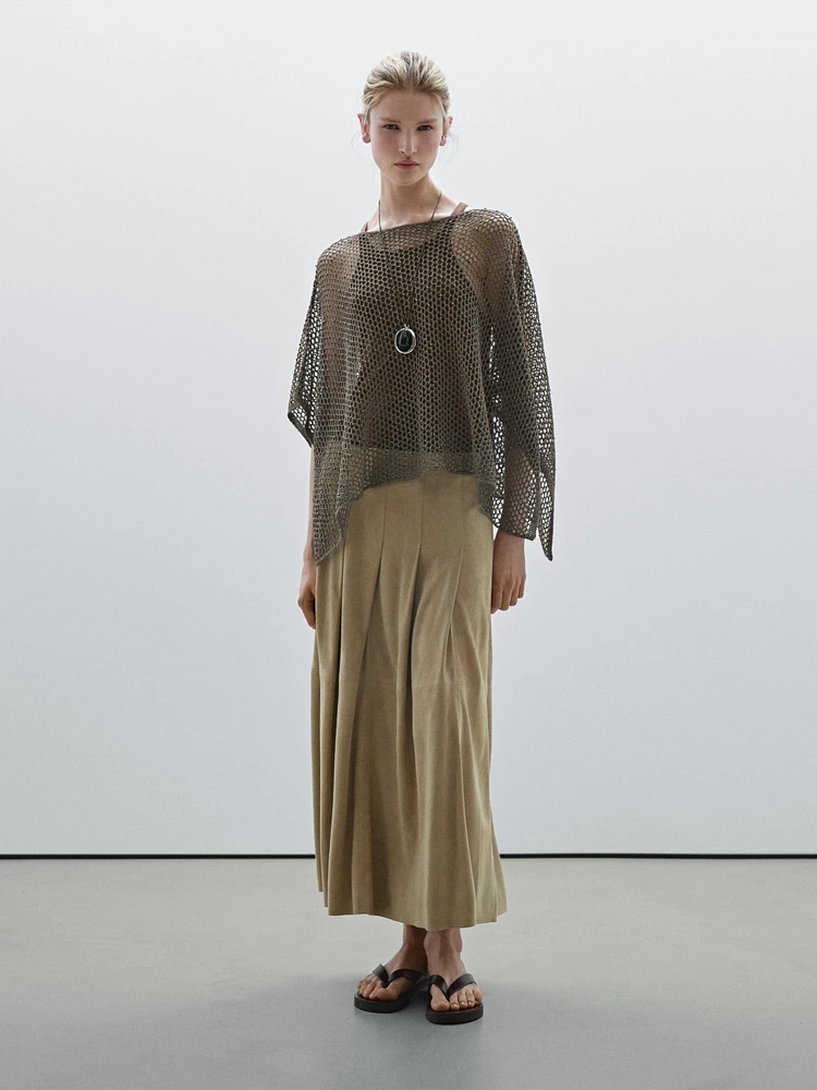 Short cutwork cape