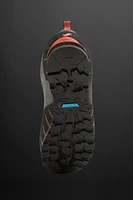 HIKING SHOES