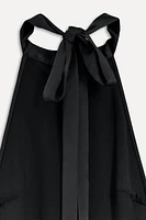 ROBE SATINÉE À ENCOLURE AMÉRICAINE 50E ANNIVERSAIRE