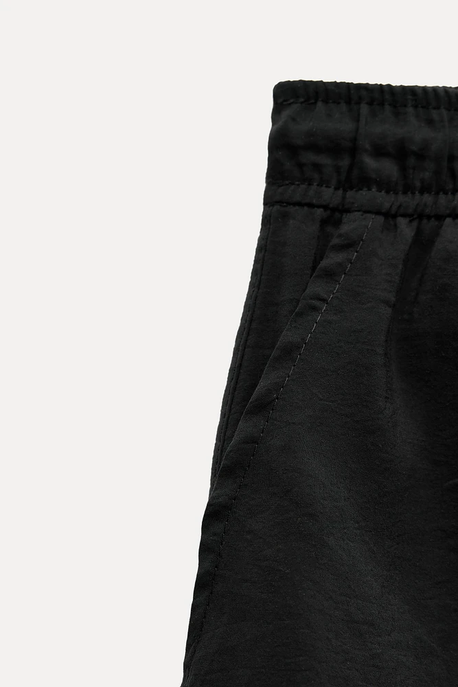 FLOWY SHORTS